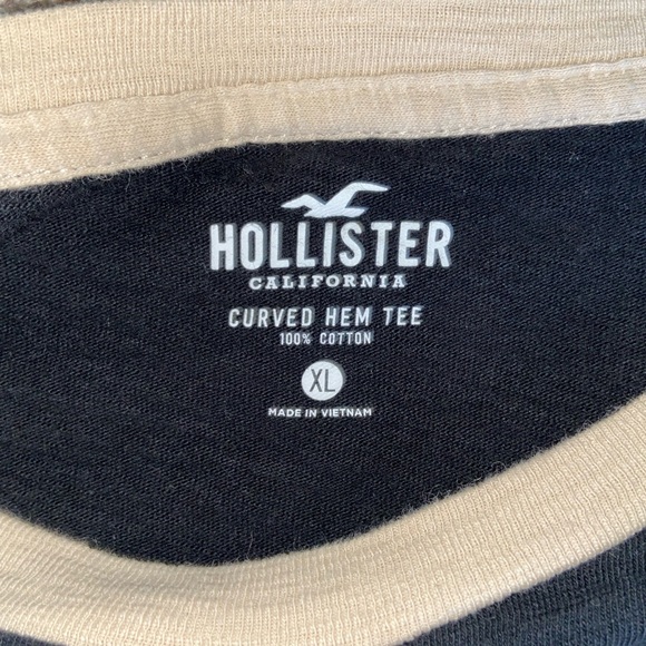 Hollister Men’s Curved Hem long sleeve Tee - Picture 3 of 8